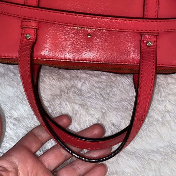 EUC Kate Spade New York Grand Street Rachelle Leather Satchel coral color - Picture 4 of 7